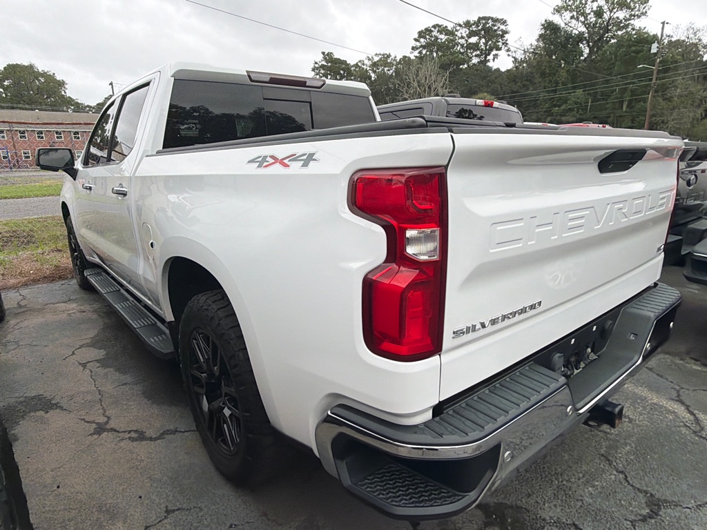 Photo 4 of this CHEVROLET SILVERADO 1500