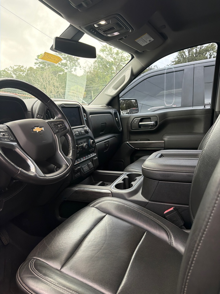 Photo 5 of this CHEVROLET SILVERADO 1500