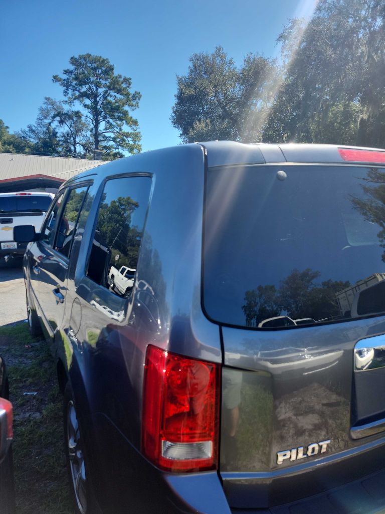 Photo 3 of this HONDA PILOT