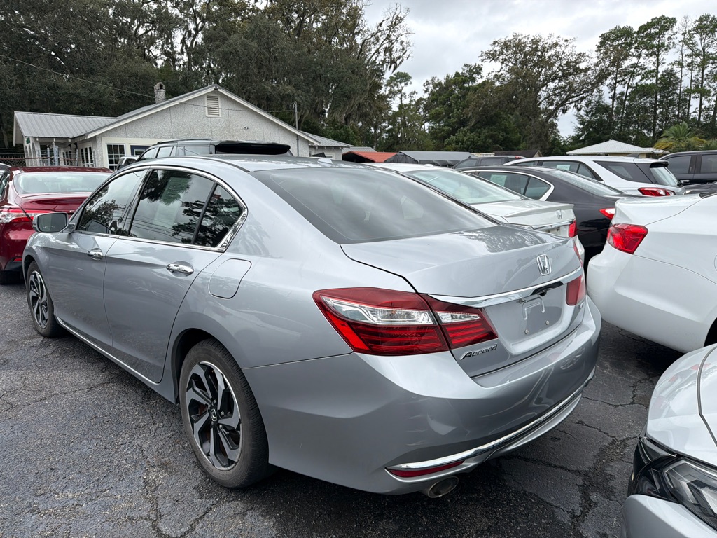 Photo 4 of this HONDA ACCORD