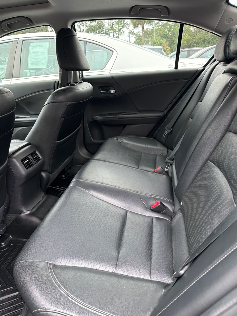 Photo 6 of this HONDA ACCORD