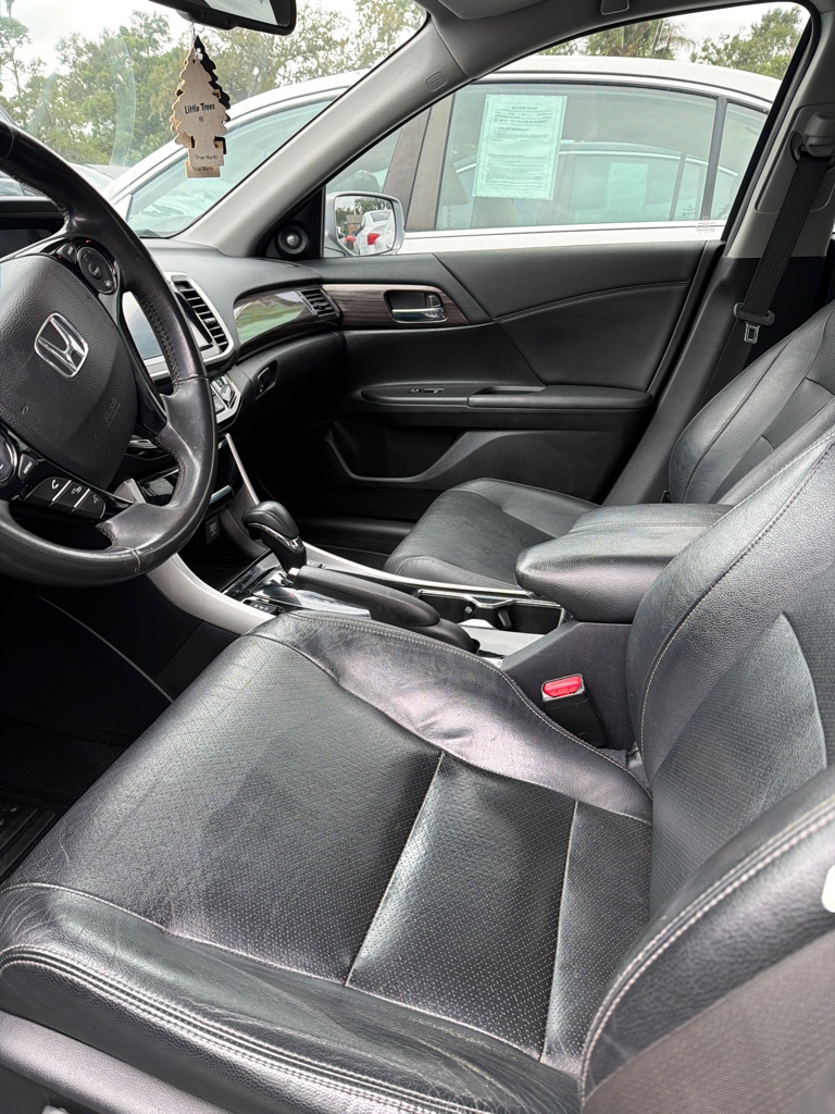 Photo 5 of this HONDA ACCORD