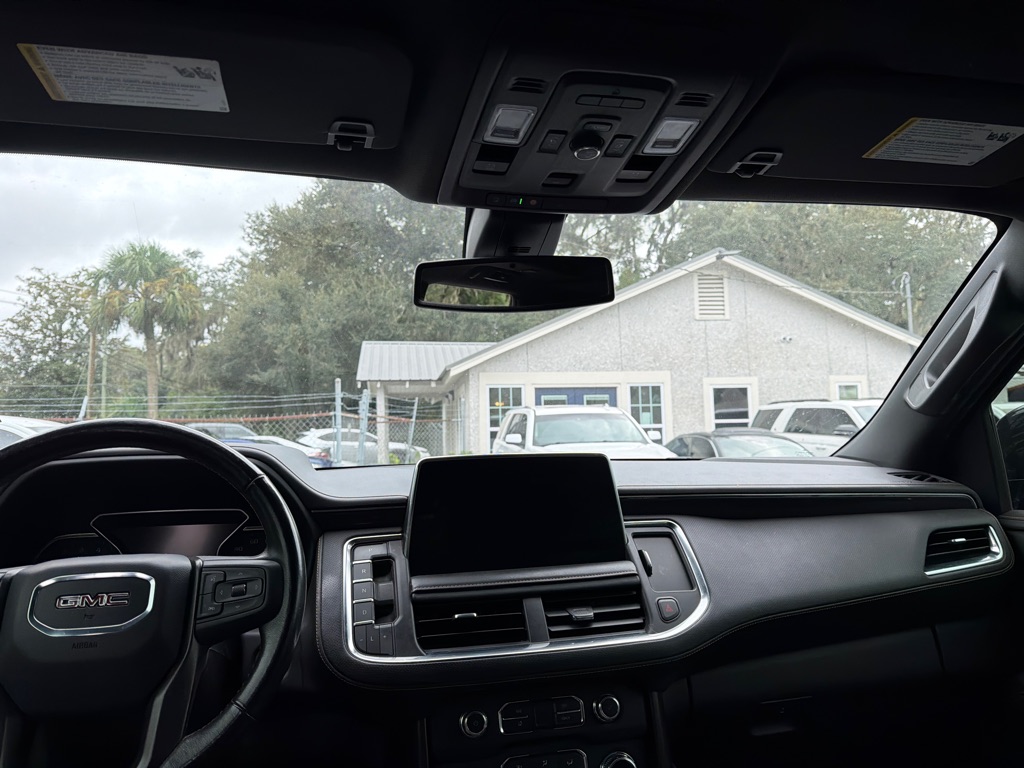 Photo 8 of this GMC YUKON