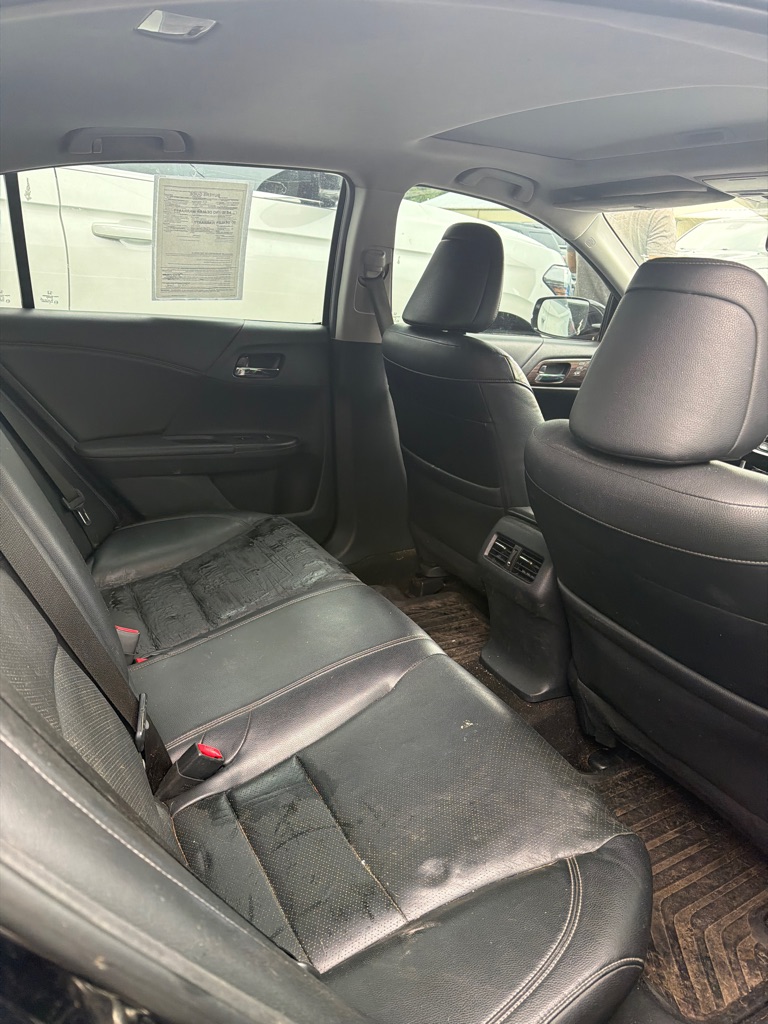 Photo 2 of this HONDA ACCORD