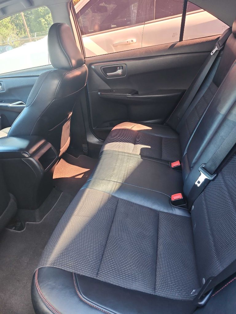 Photo 4 of this TOYOTA CAMRY