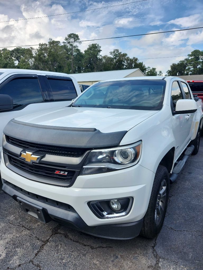 Photo 5 of this CHEVROLET COLORADO
