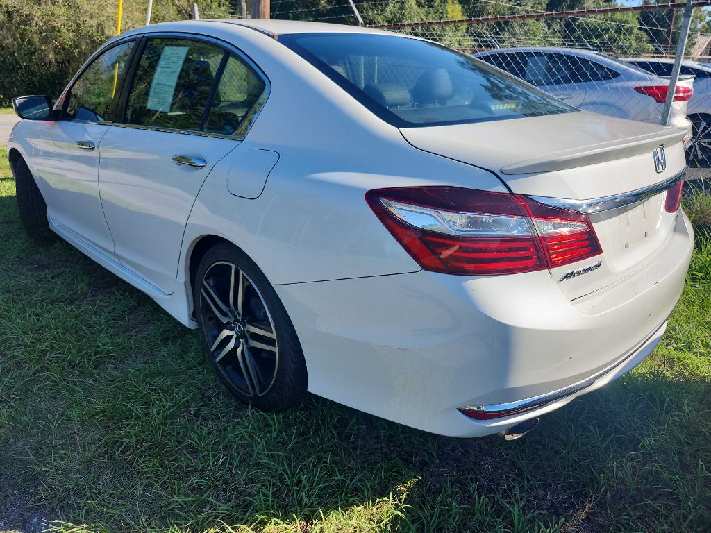 Photo 4 of this HONDA ACCORD