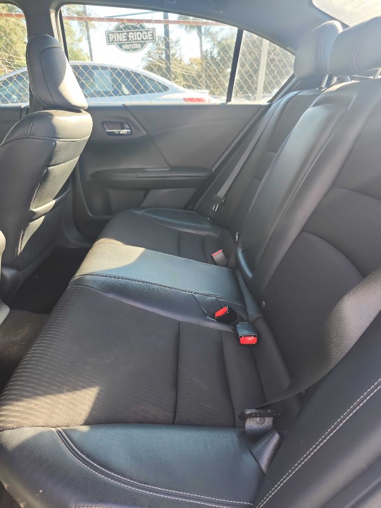 Photo 7 of this HONDA ACCORD