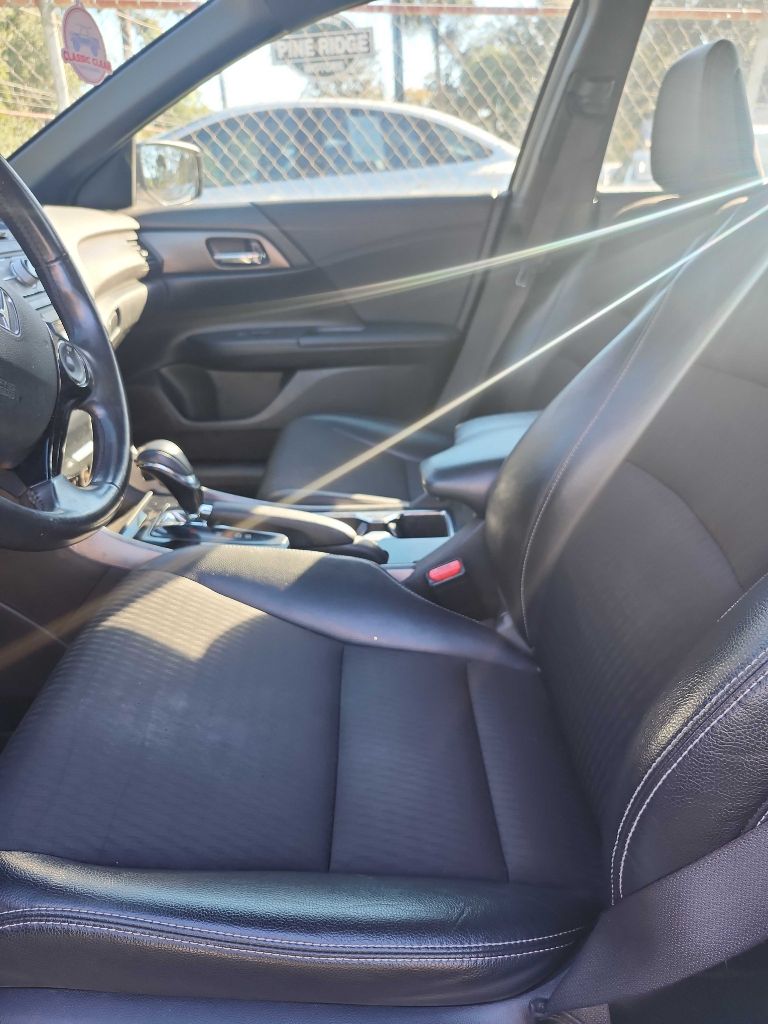 2017 HONDA ACCORD