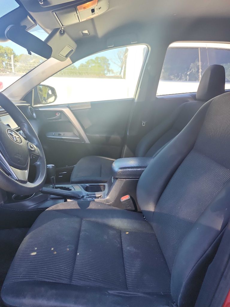 Photo 2 of this TOYOTA RAV4