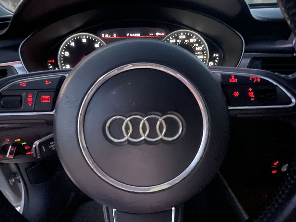 Photo 14 of this AUDI A6
