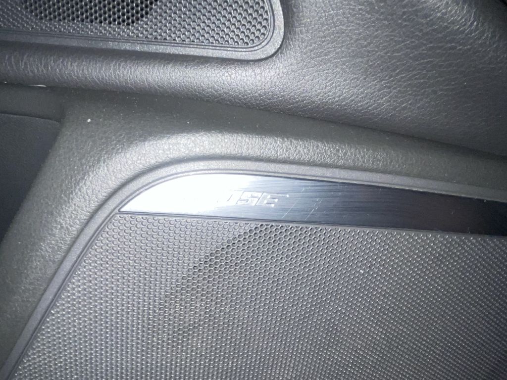 Photo 22 of this AUDI A6
