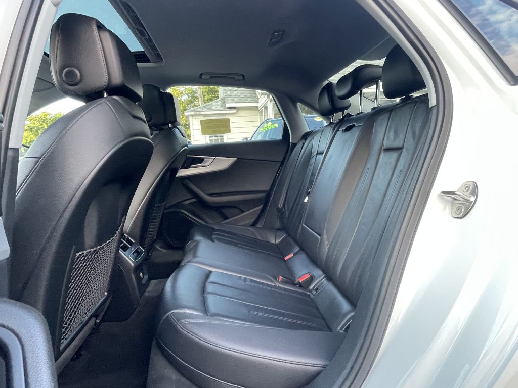 Photo 11 of this AUDI A4