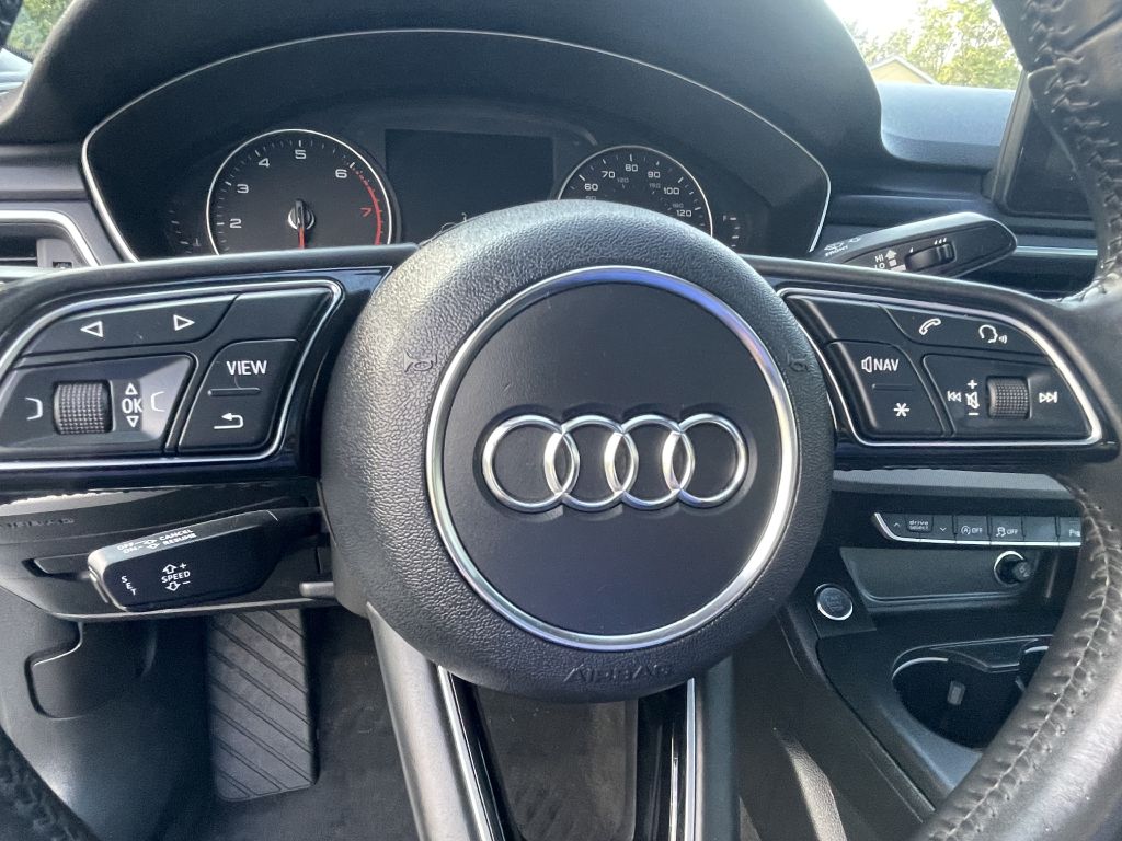 Photo 14 of this AUDI A4