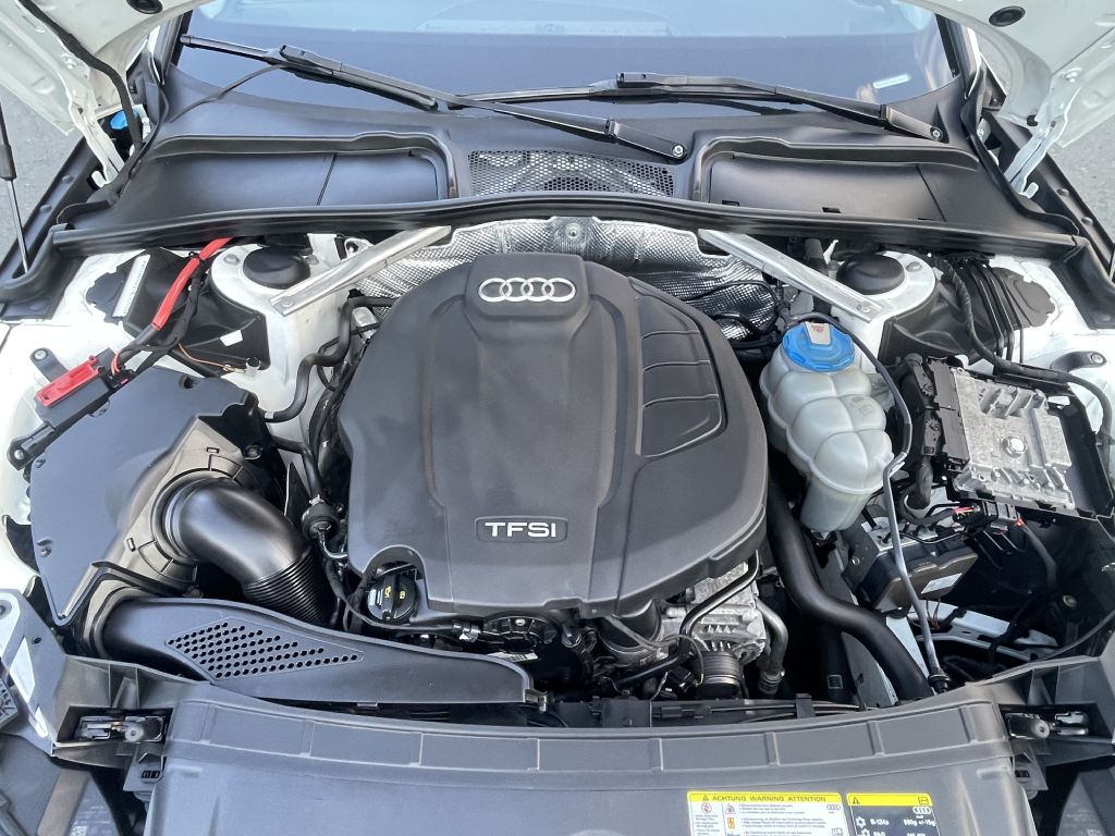 Photo 32 of this AUDI A4