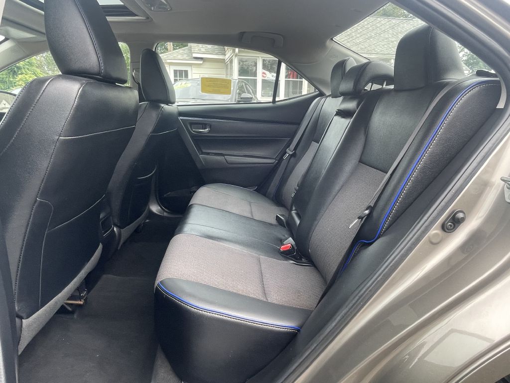 Photo 11 of this TOYOTA COROLLA