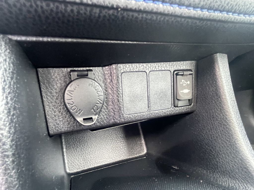 Photo 22 of this TOYOTA COROLLA