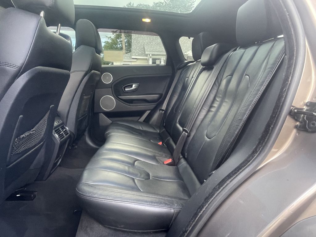 Photo 9 of this LAND ROVER RANGE ROVER EVO