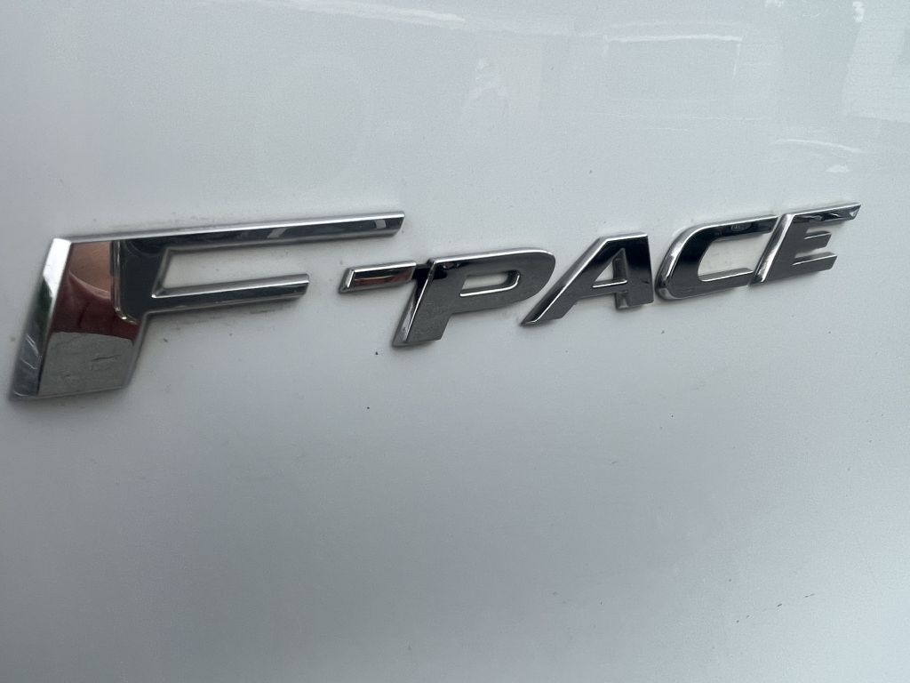 Photo 32 of this JAGUAR F-PACE