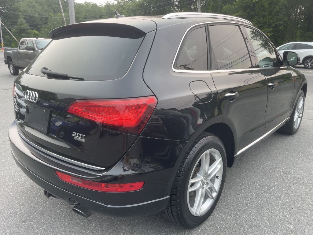 Photo 7 of this AUDI Q5
