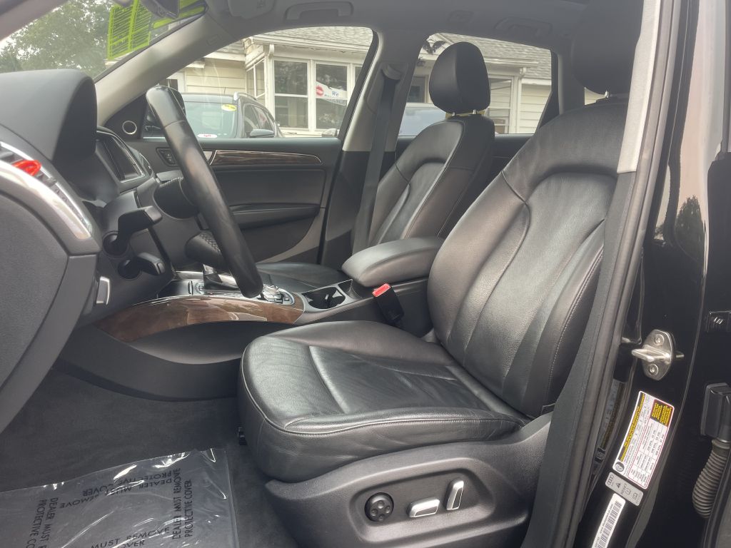 Photo 9 of this AUDI Q5