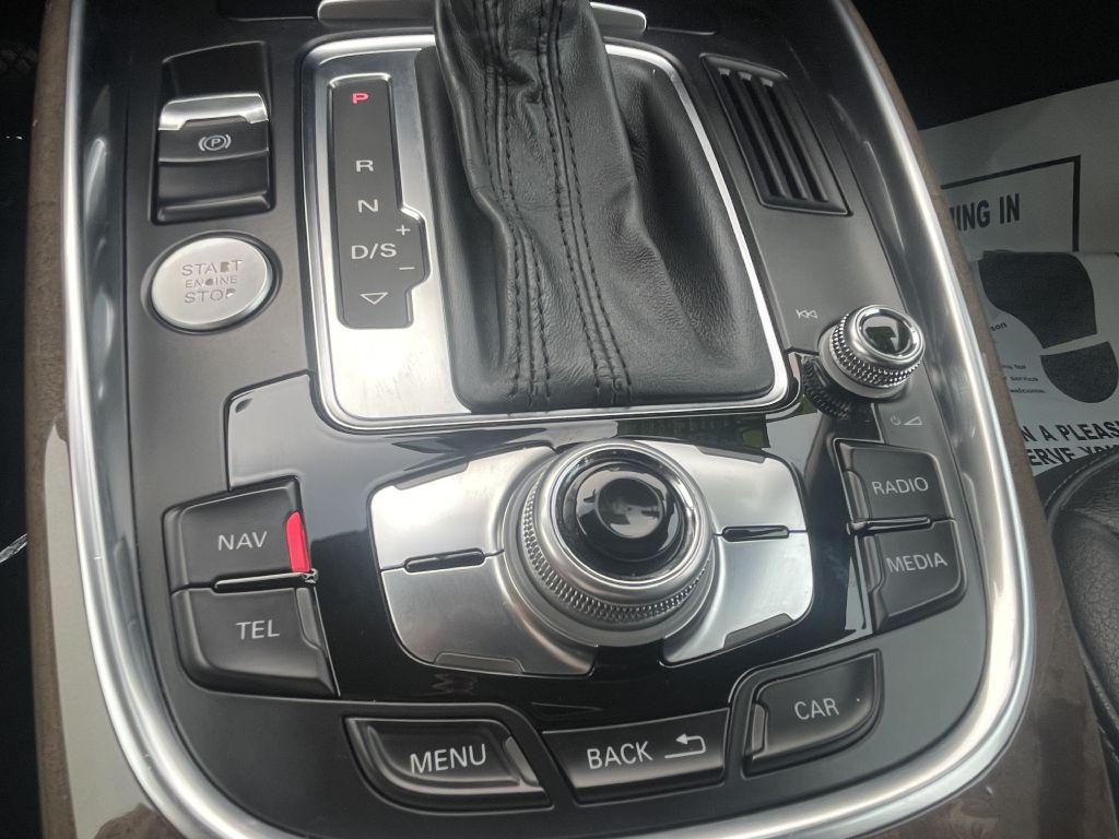Photo 18 of this AUDI Q5
