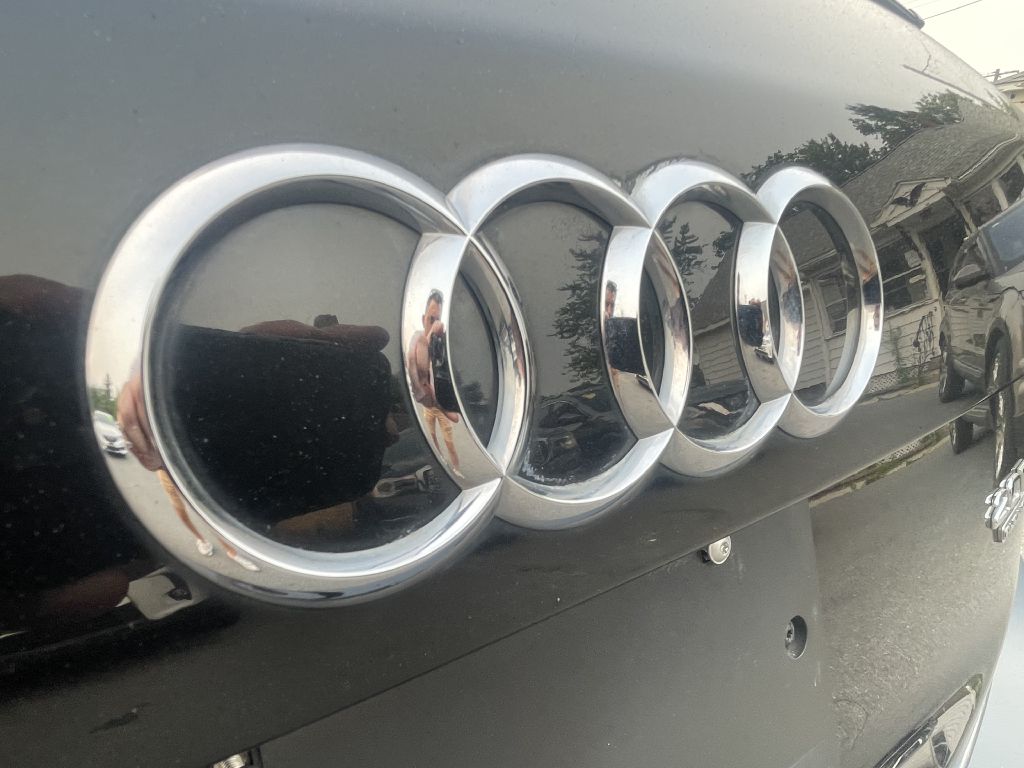 Photo 25 of this AUDI Q5