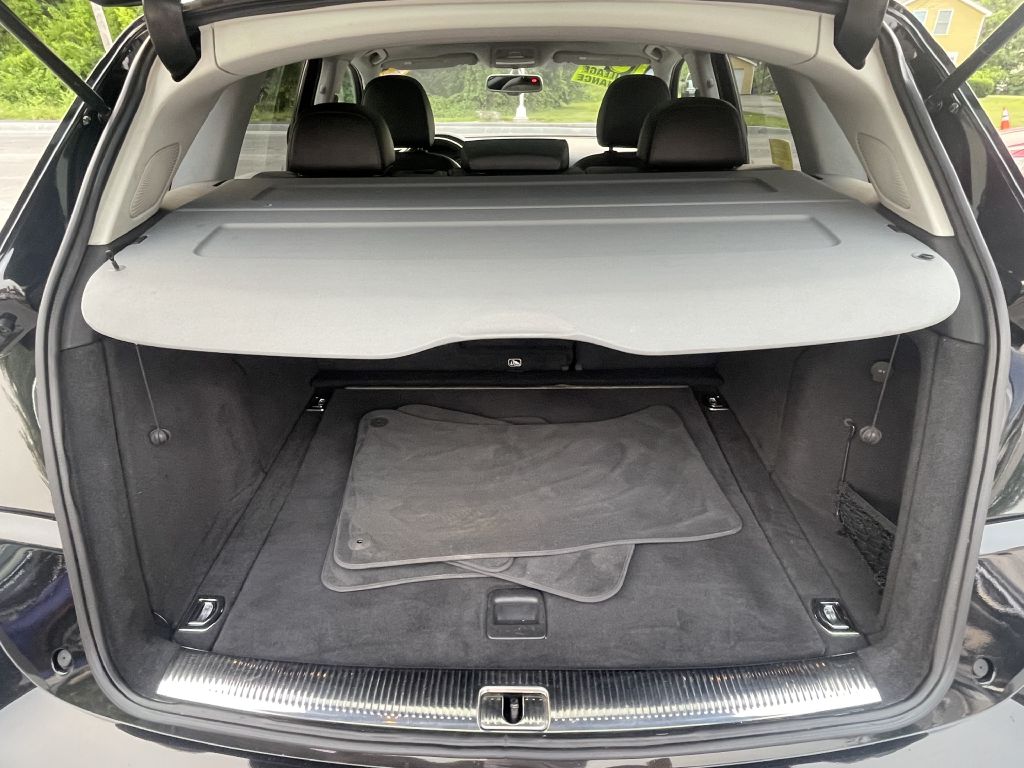 Photo 29 of this AUDI Q5