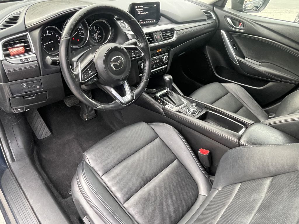 Photo 10 of this MAZDA 6