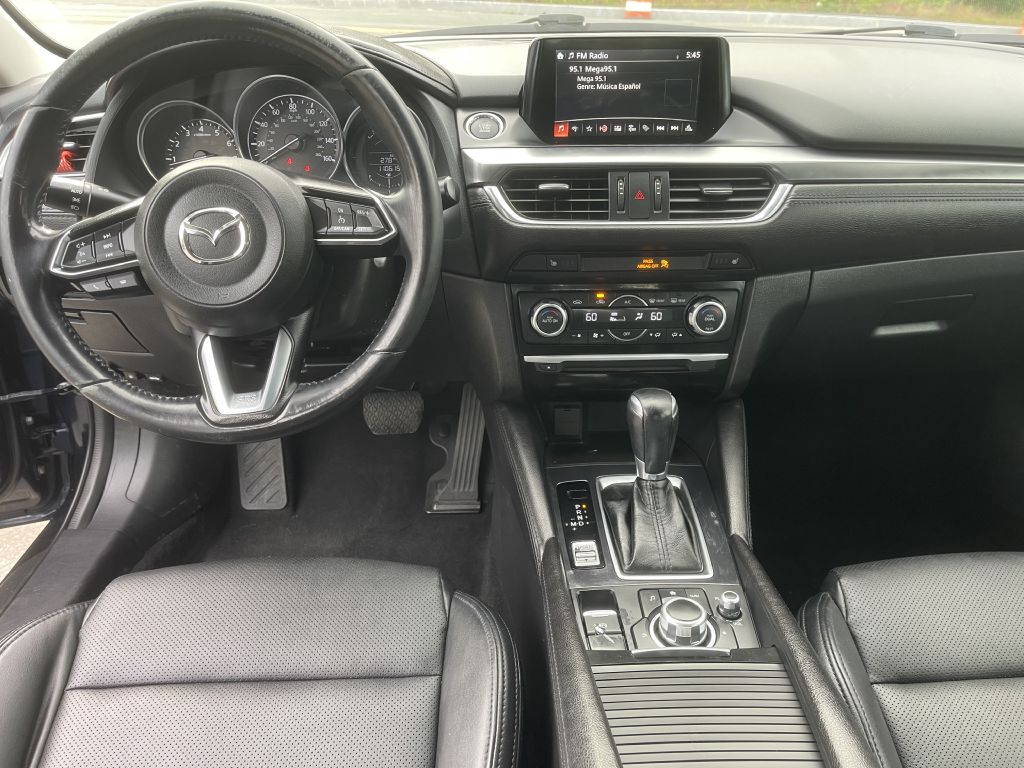 Photo 12 of this MAZDA 6
