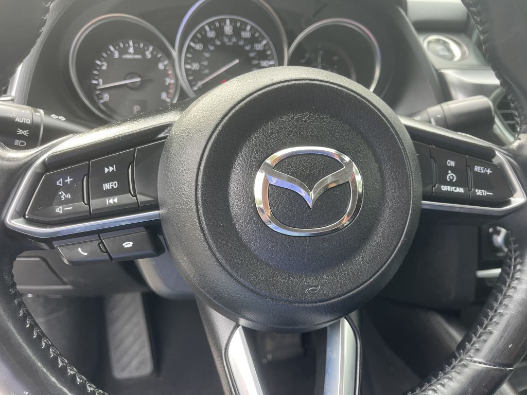 Photo 13 of this MAZDA 6