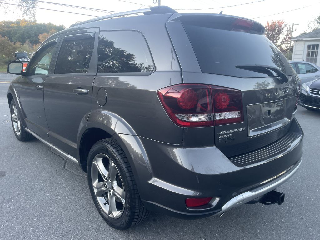 Photo 5 of this DODGE JOURNEY