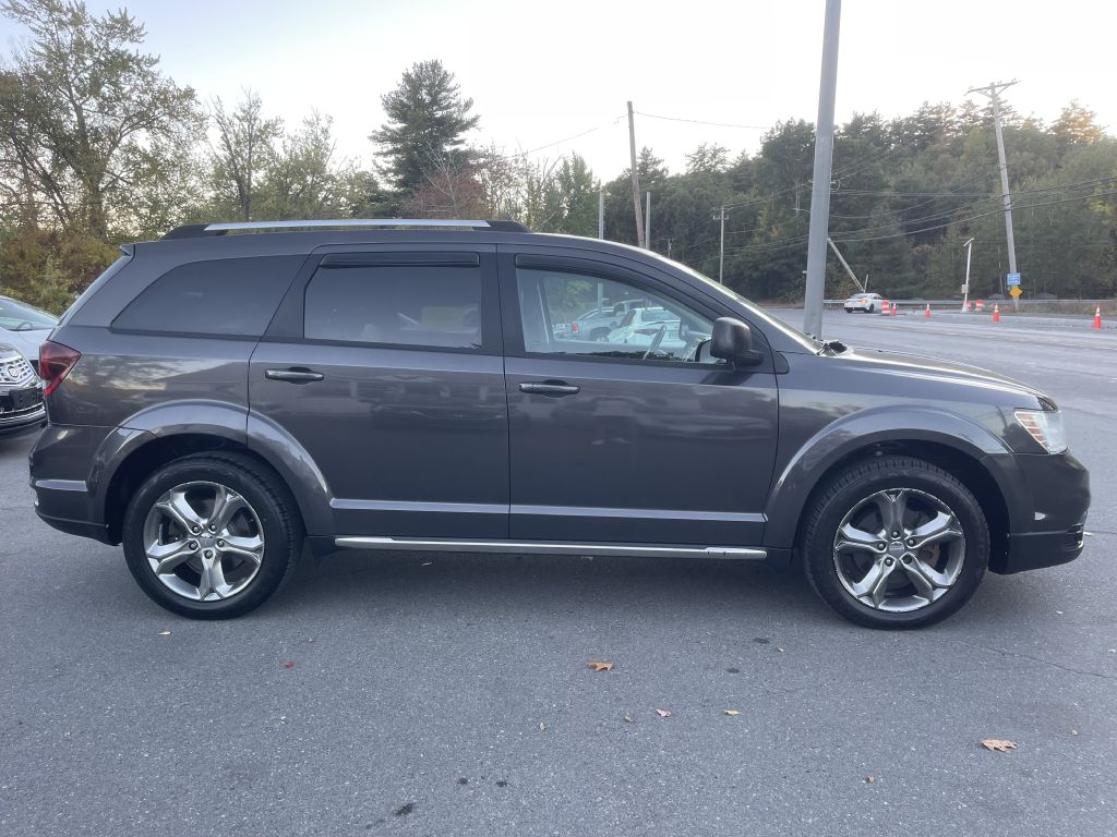 Photo 8 of this DODGE JOURNEY