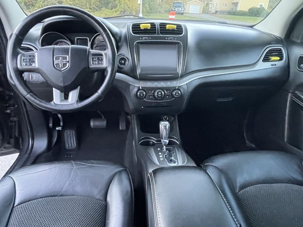 Photo 13 of this DODGE JOURNEY