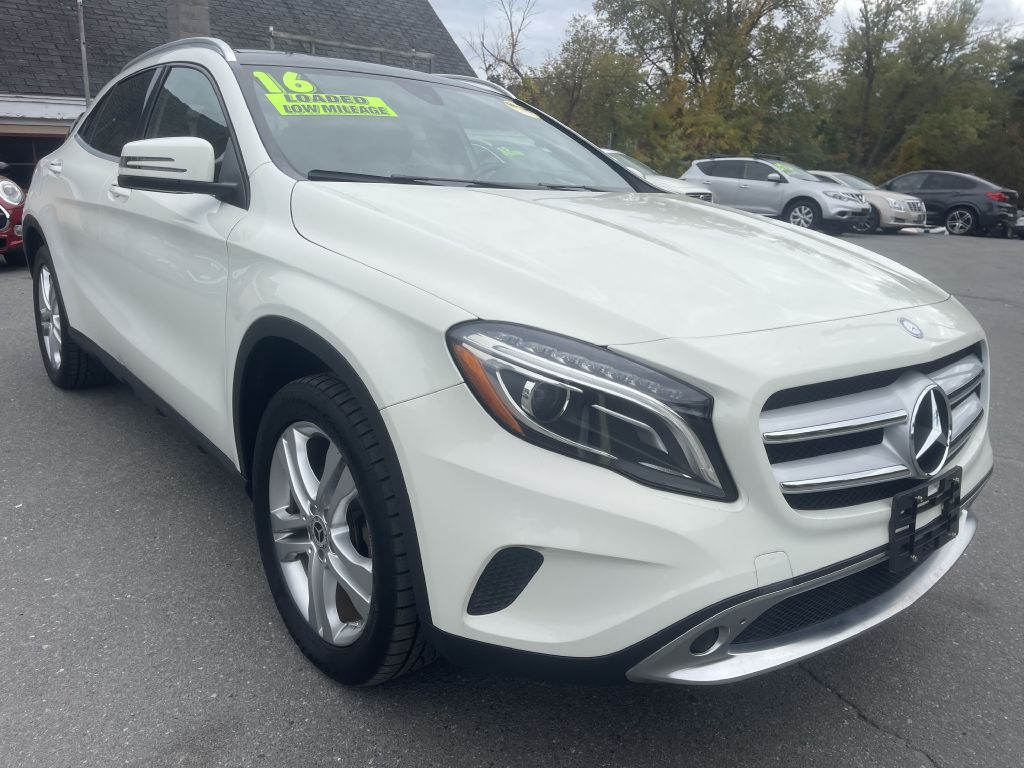 2016 MERCEDES-BENZ GLA