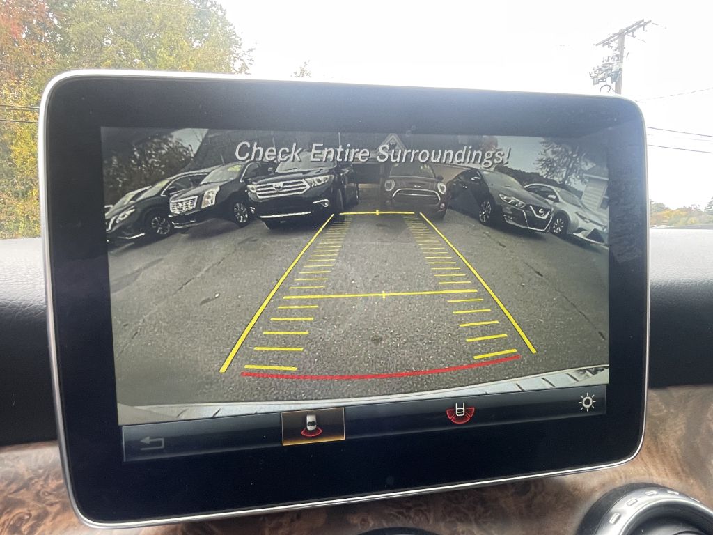 Photo 18 of this MERCEDES-BENZ GLA