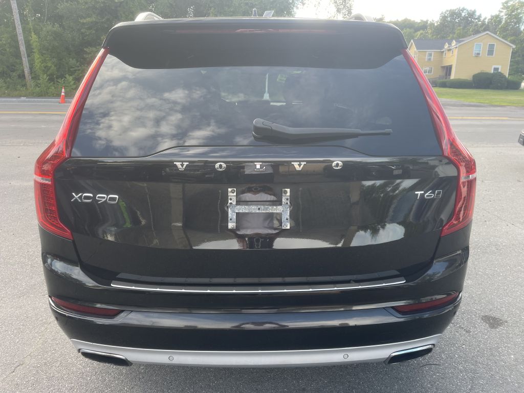 Photo 5 of this VOLVO XC90