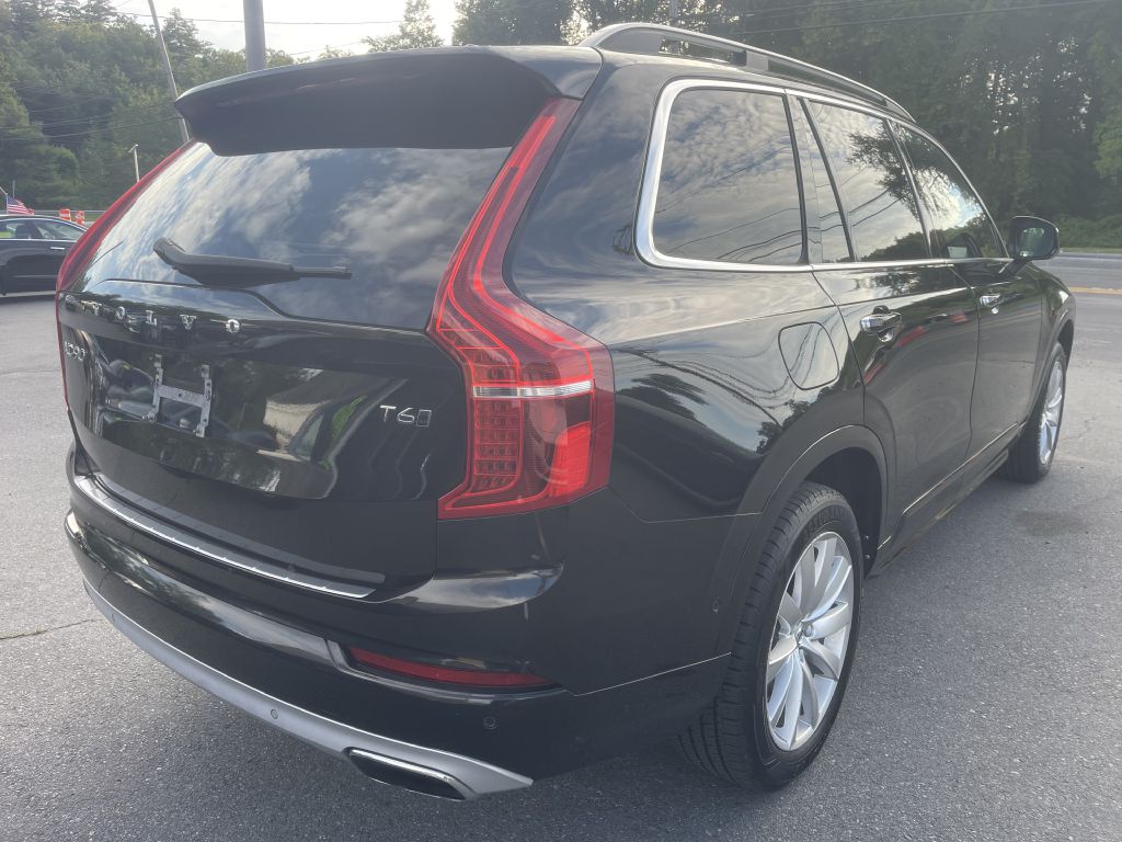 Photo 6 of this VOLVO XC90
