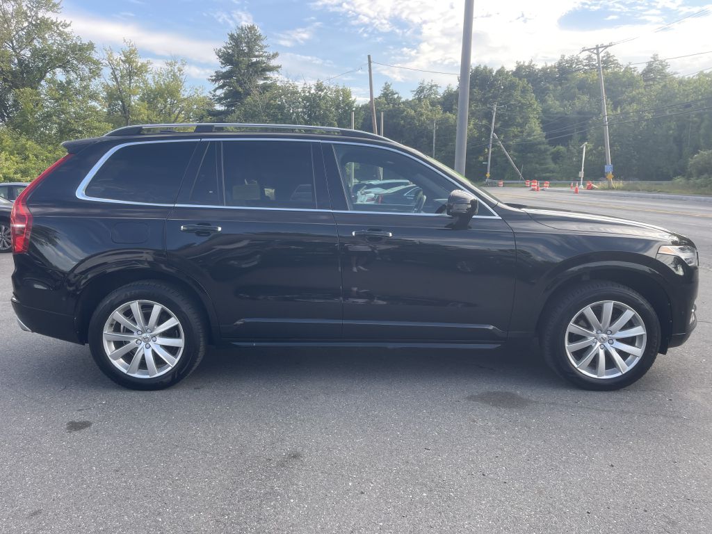 Photo 7 of this VOLVO XC90