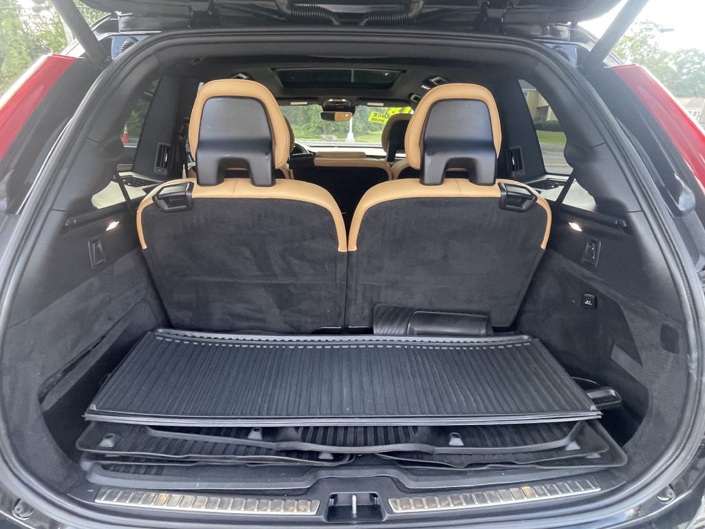 Photo 26 of this VOLVO XC90