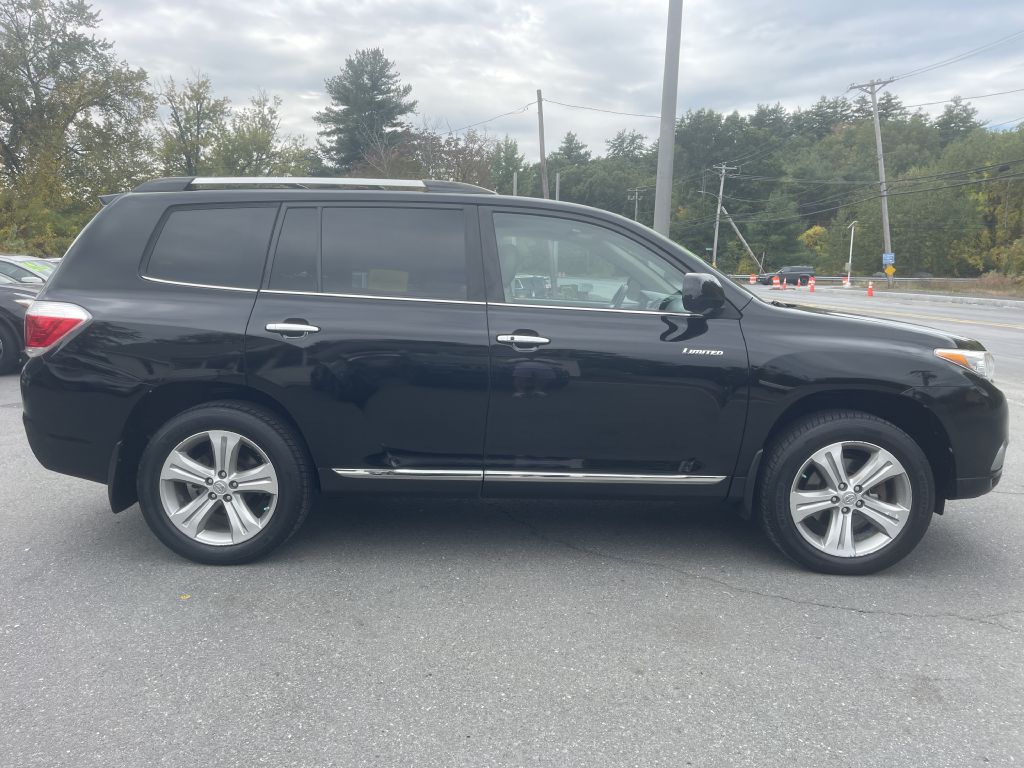 Photo 8 of this TOYOTA HIGHLANDER