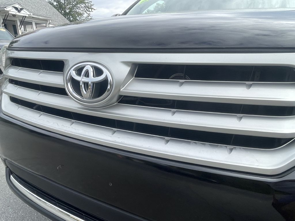 Photo 37 of this TOYOTA HIGHLANDER