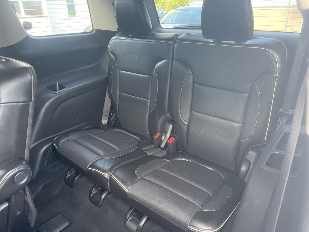 Photo 12 of this GMC ACADIA