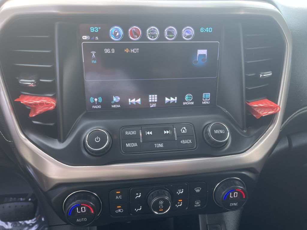 Photo 14 of this GMC ACADIA