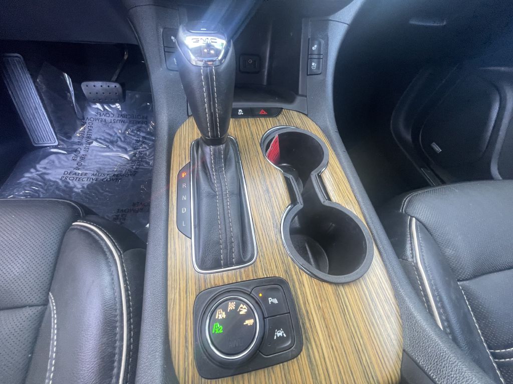 Photo 17 of this GMC ACADIA