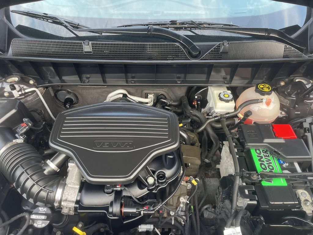 Photo 33 of this GMC ACADIA