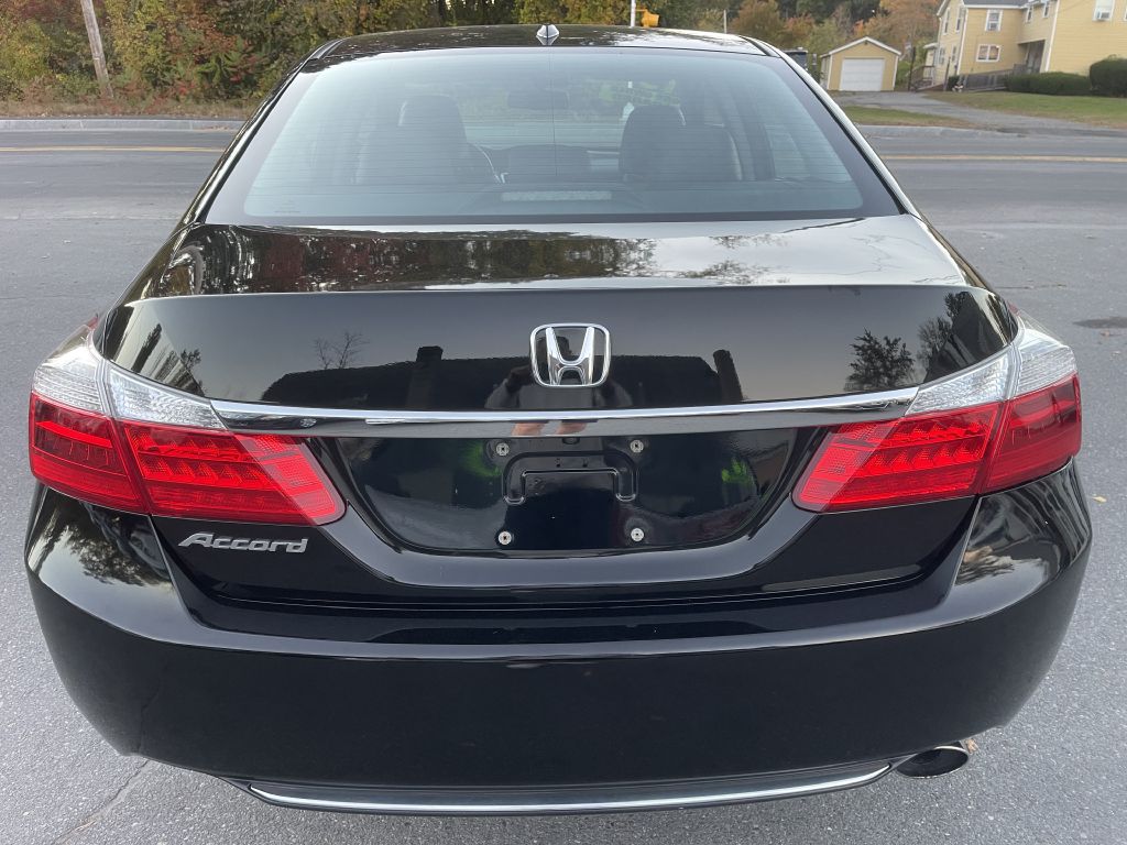 Photo 6 of this HONDA ACCORD