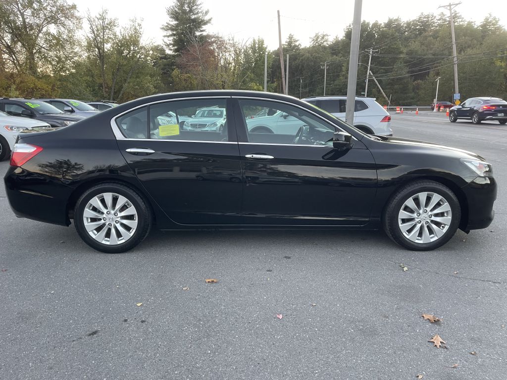 Photo 8 of this HONDA ACCORD