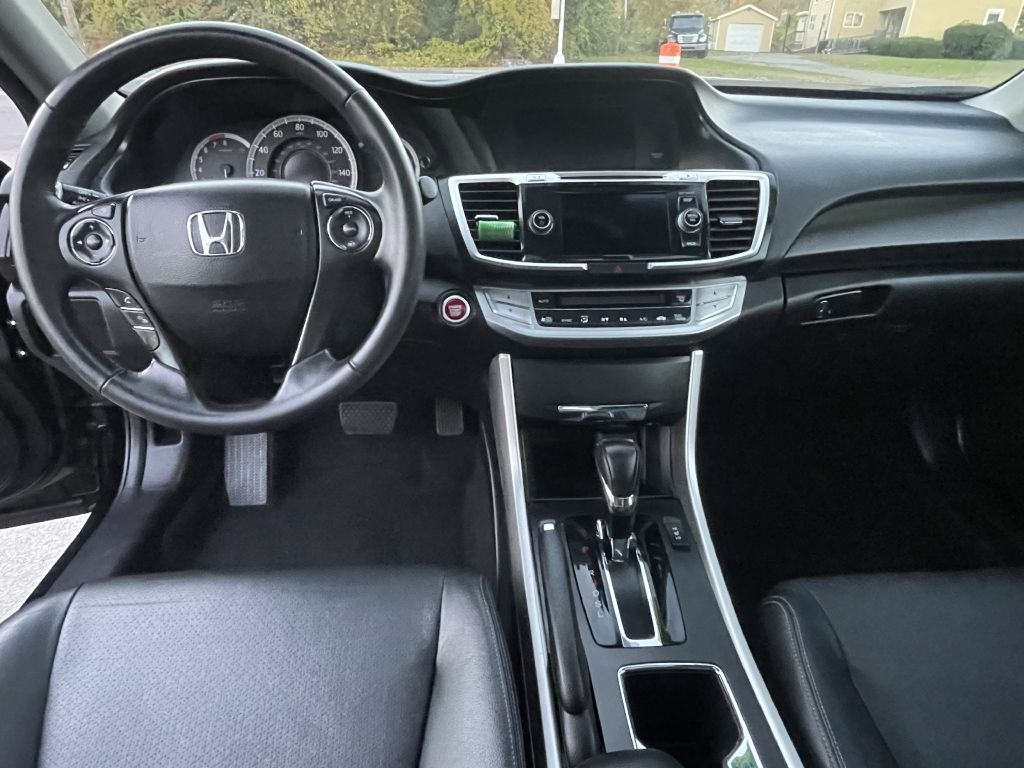 Photo 12 of this HONDA ACCORD