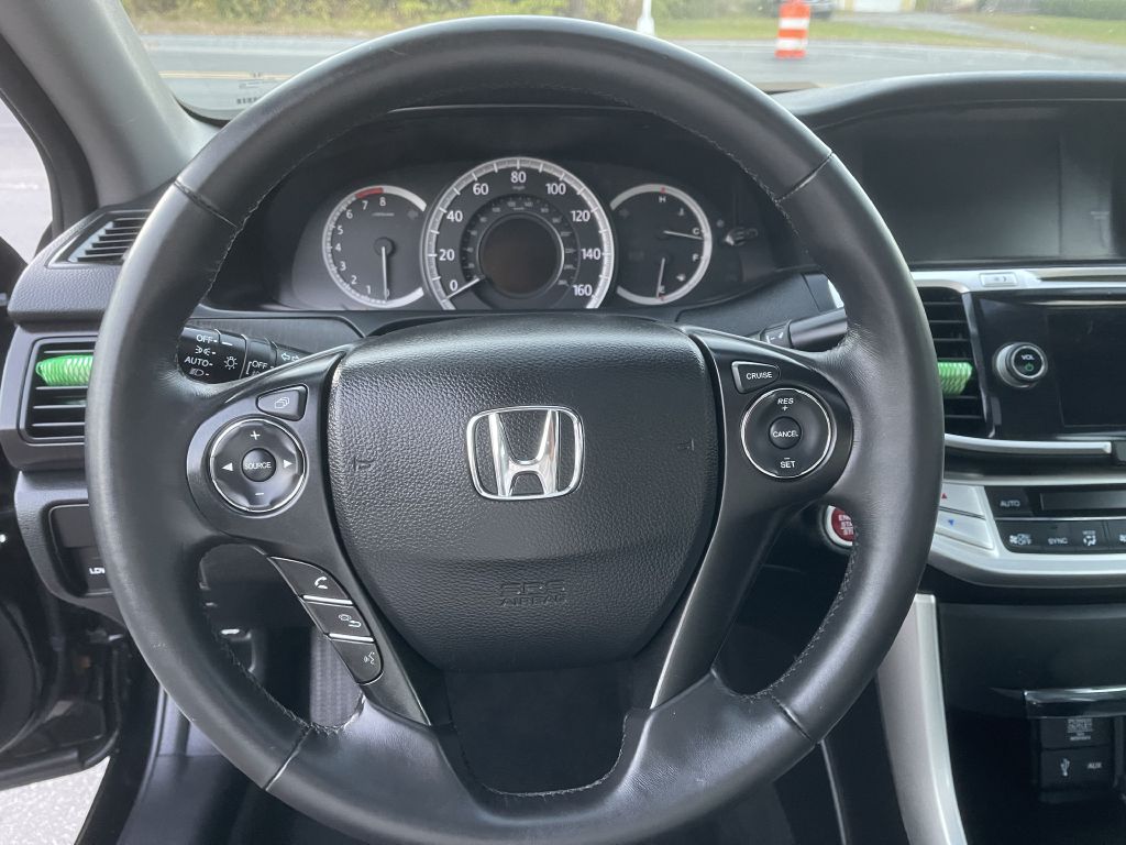 Photo 13 of this HONDA ACCORD